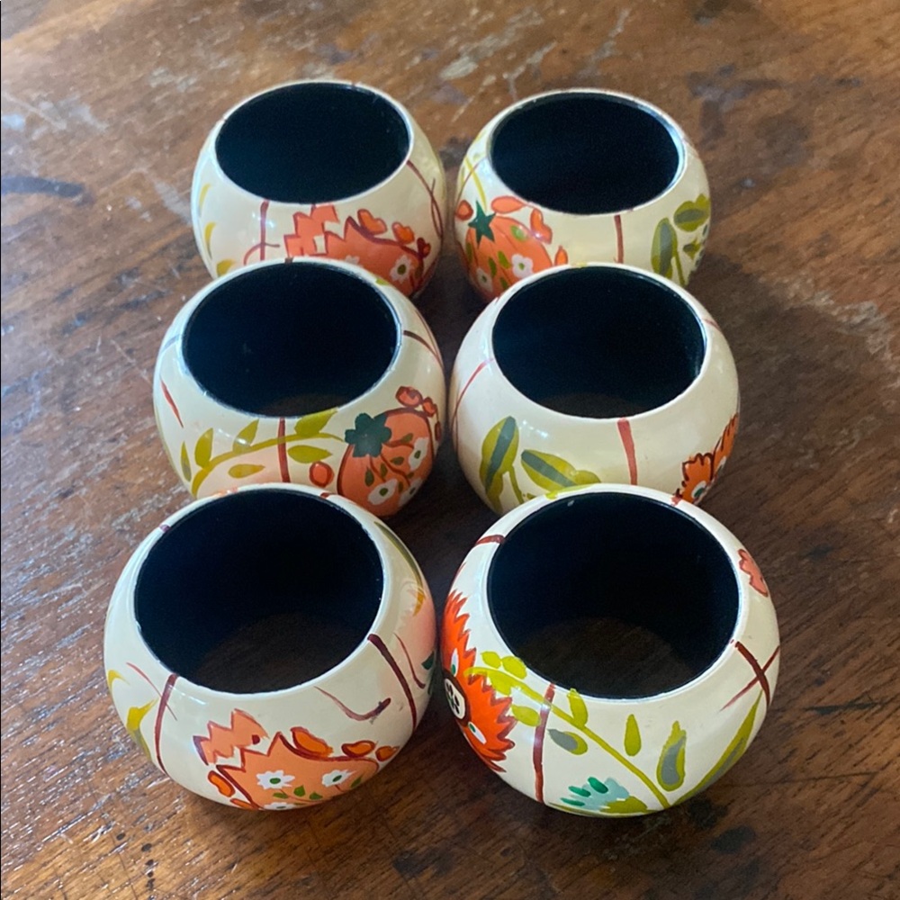 Hand painted napkin rings